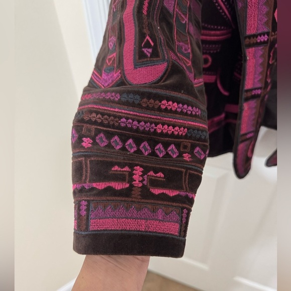 Peter Nygard Pink and Brown Blazer - Picture 3 of 14